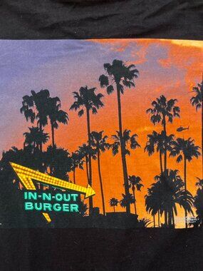 Share IN N OUT BURGER CALIFORNIA LONG SLEEVE TEE SHIRT Men’s sz XL Black